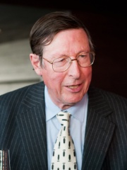 Photo of Max Hastings