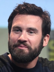 Photo of Clive Standen