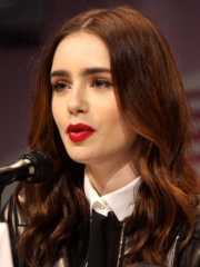 Photo of Lily Collins