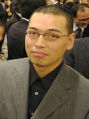 Photo of Kiyohiko Azuma