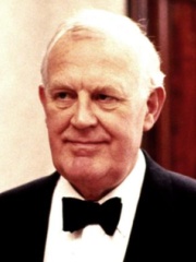 Photo of Joss Ackland