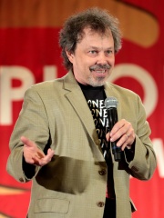 Photo of Curtis Armstrong