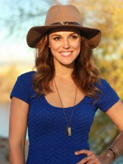 Photo of Erin Cahill