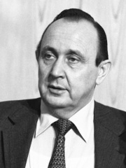 Photo of Hans-Dietrich Genscher