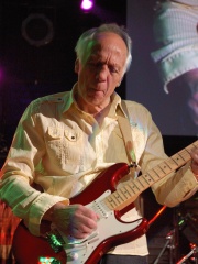 Photo of Robin Trower