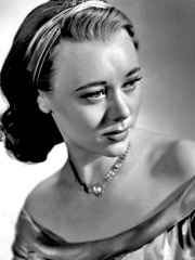 Photo of Glynis Johns