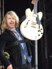 Photo of Tommy Shaw