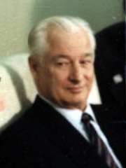 Photo of José Azcona del Hoyo
