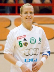 Photo of Heidi Løke