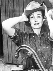 Photo of Joan Taylor
