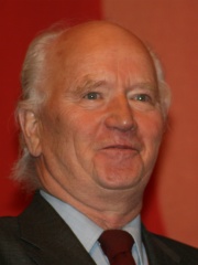 Photo of Thorvald Stoltenberg