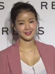Photo of Lee Si-young