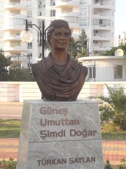 Photo of Türkan Saylan