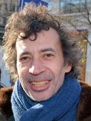 Photo of Éric Elmosnino