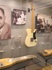 Photo of Leo Fender