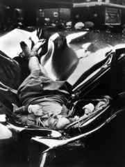 Photo of Evelyn McHale