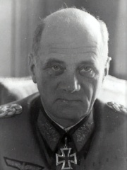 Photo of Hans von Salmuth