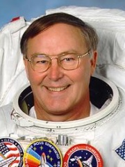 Photo of Jerry L. Ross