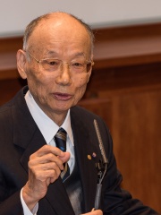 Photo of Satoshi Ōmura