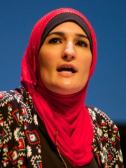 Photo of Linda Sarsour