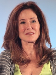 Photo of Mary McDonnell