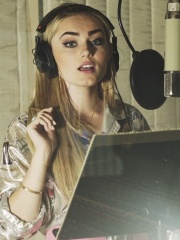 Photo of Meg Donnelly