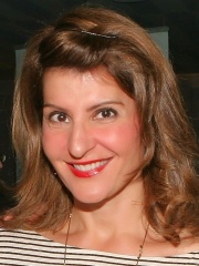 Photo of Nia Vardalos