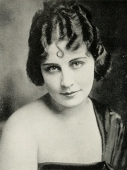 Photo of Dorothy Dalton