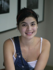 Photo of Anne Curtis