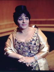 Photo of Victoria de los Ángeles