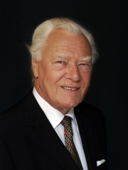 Photo of Poul Schlüter