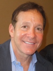 Photo of Steve Guttenberg