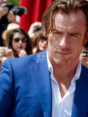Photo of Toby Stephens