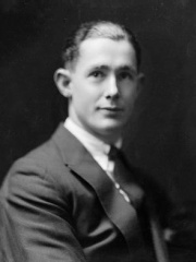 Photo of Arthur Porritt, Baron Porritt